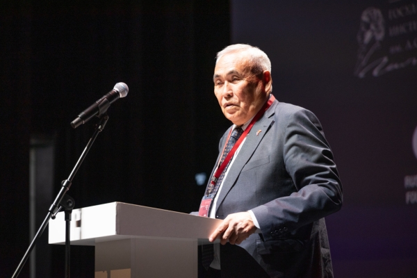 «Жизнеспособность русского языка поддерживается населением Киргизии»