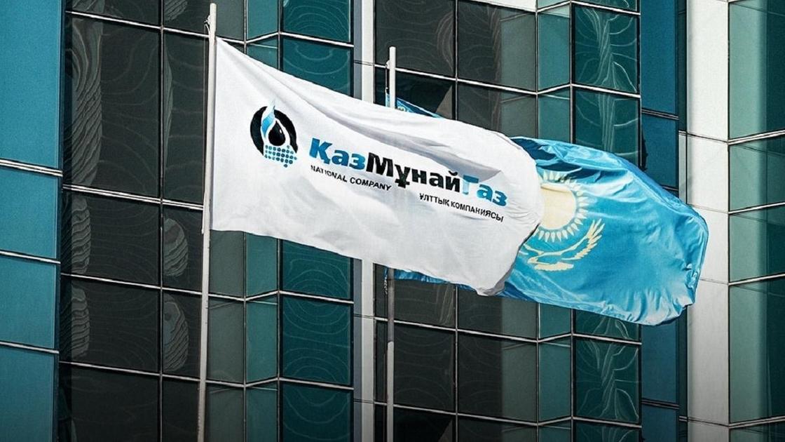 Флаги Казахстана и АО 