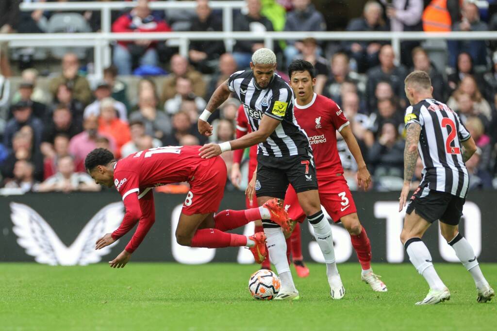 Ливерпуль ньюкасл. Liverpool Newcastle.