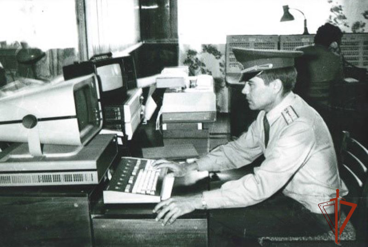 В Новосибирске Железнодорожный отдел вневедомственной охраны Росгвардии отметил 65-летие со дня образования 