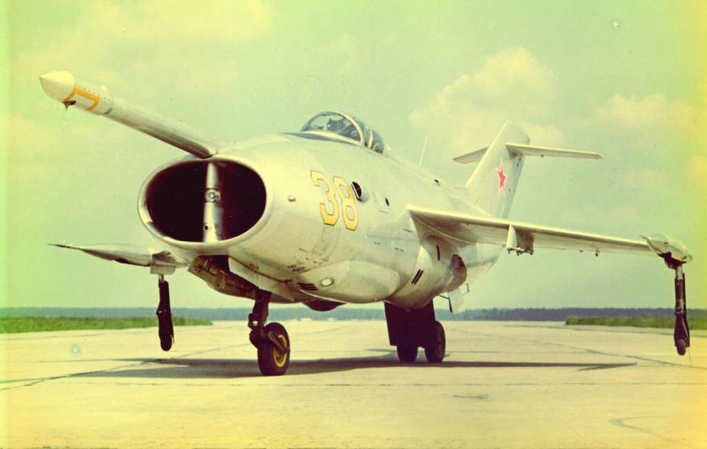 6 Як-36.jpg