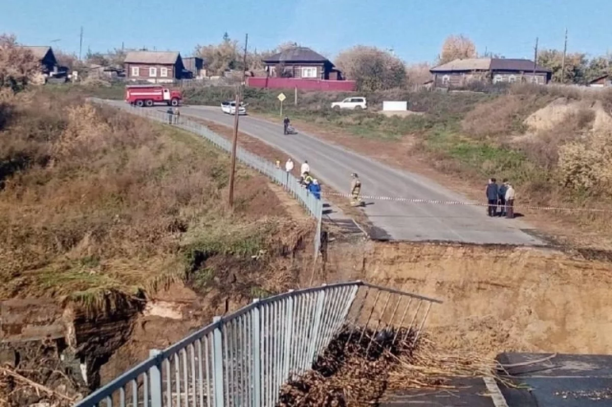 В прошлом месяце в селе прорвало дамбу 