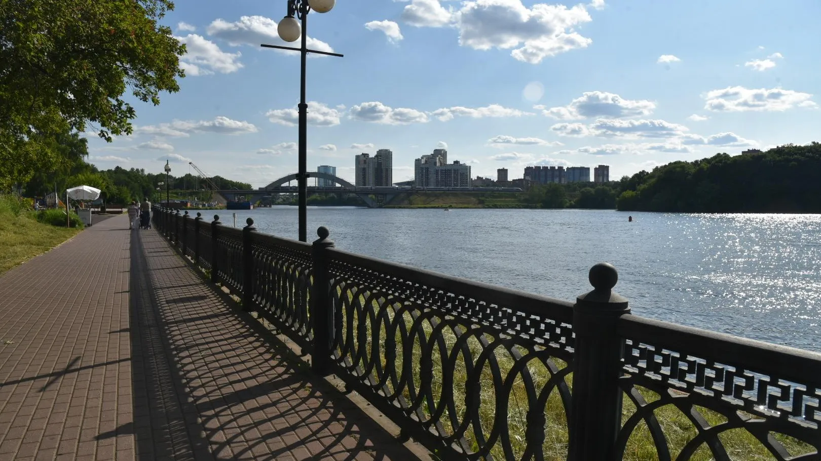 набережная в химках