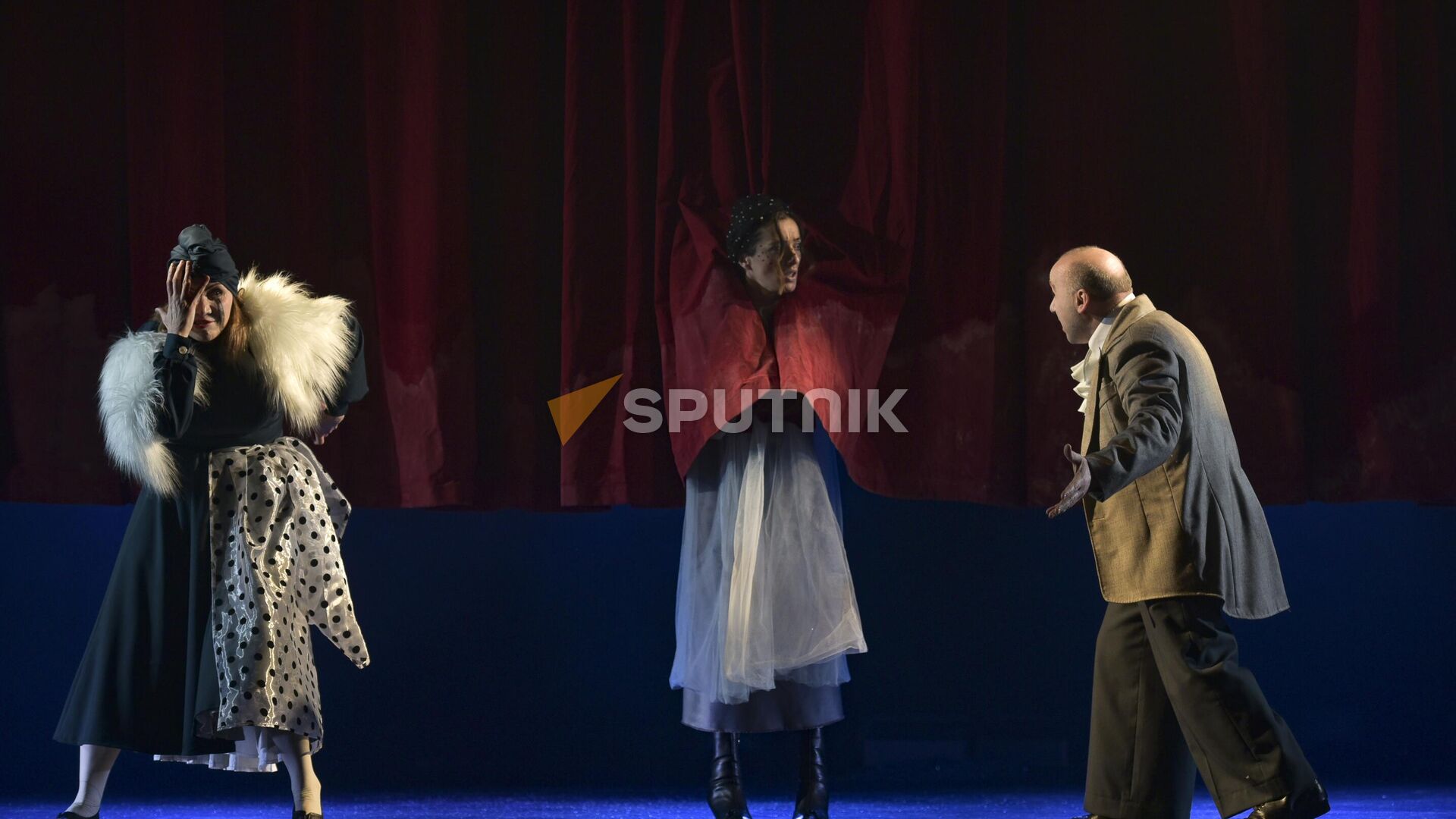 Пресс-показ спектакля Красавец мужчина - Sputnik Абхазия, 1920, 10.04.2024