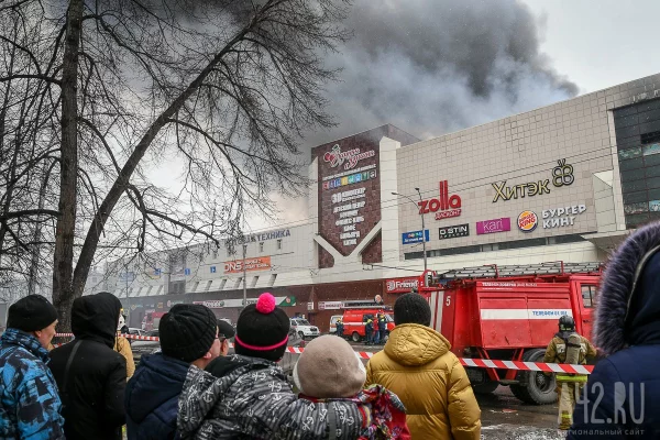 Муж погибшей при пожаре в ТЦ «Зимняя вишня» женщины отсудил миллион рублей