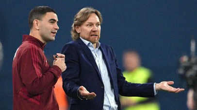 Валерий Карпин в ходе товарищеского матча Россия — Перу