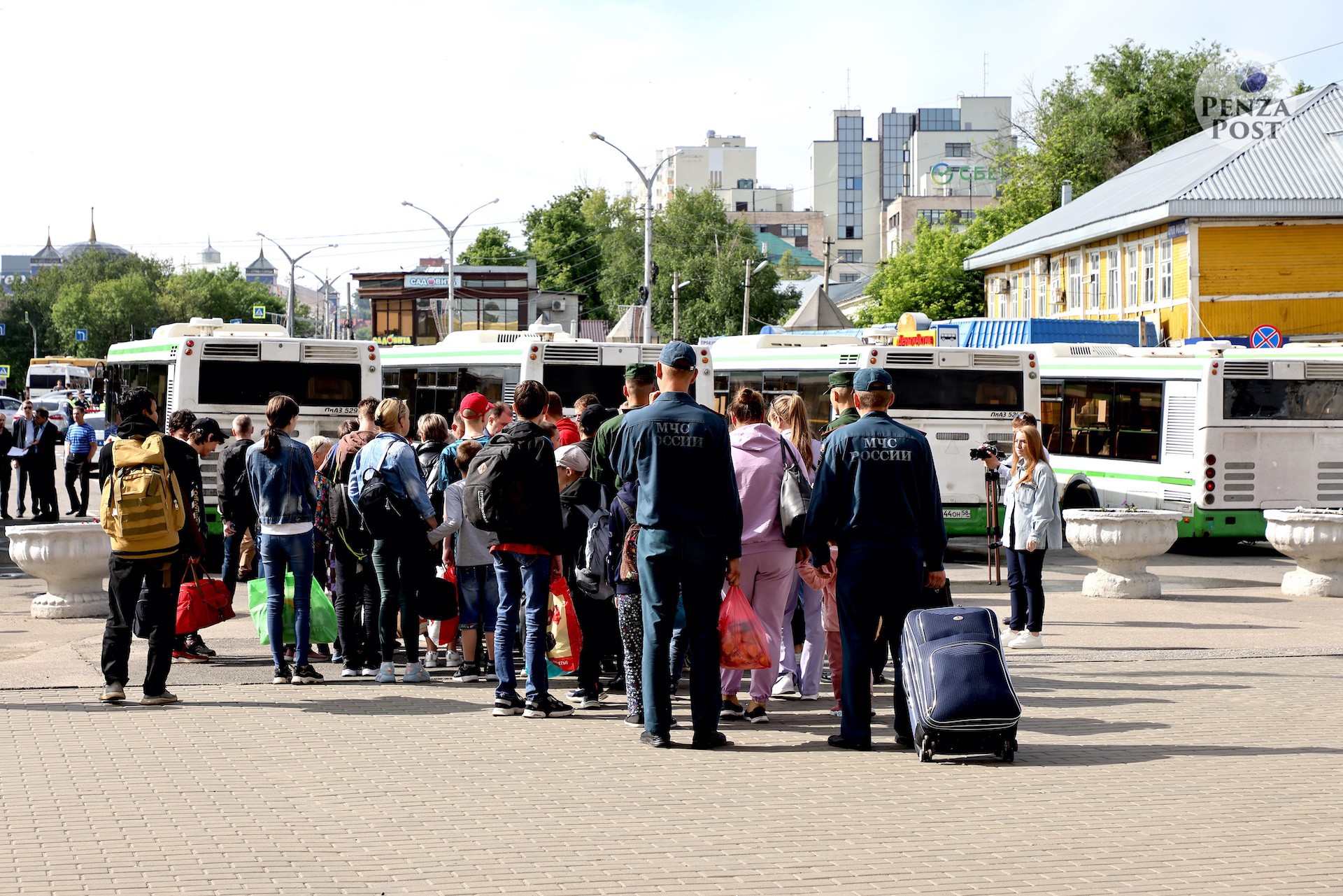 Белгород эвакуация. Эвакуация в белгороде сегодня. Белгород эвакуируют. В белгороде эвакуируют людей. Эвакуация в белгороде сегодня.