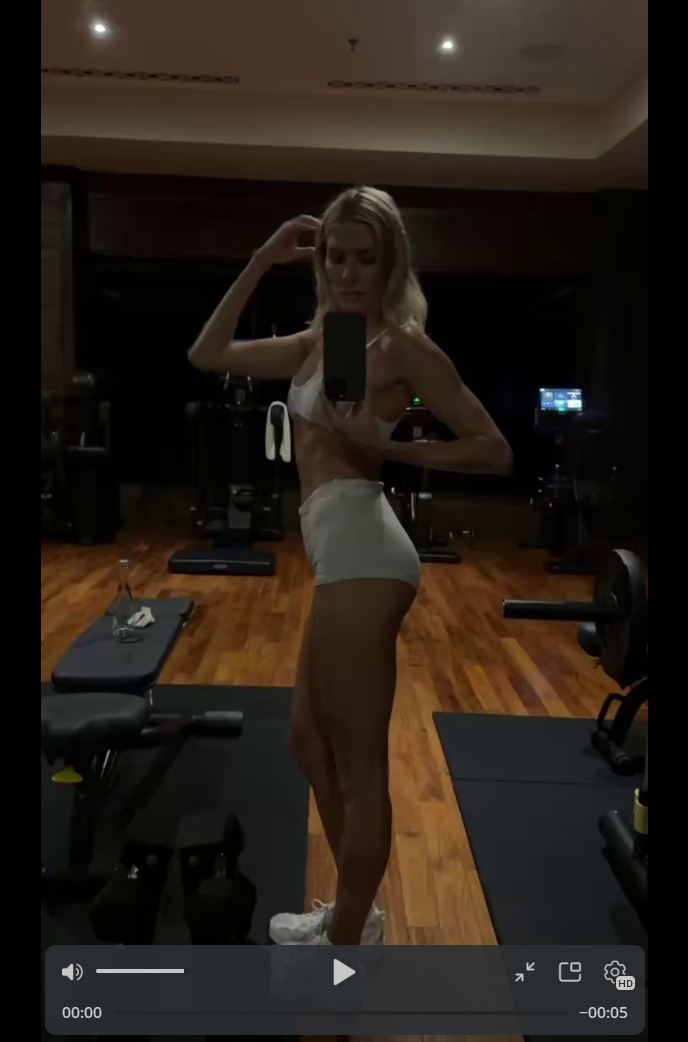 У Лены Перминовой есть специальные стимулирующие звуки для тренировок и это надо слышать