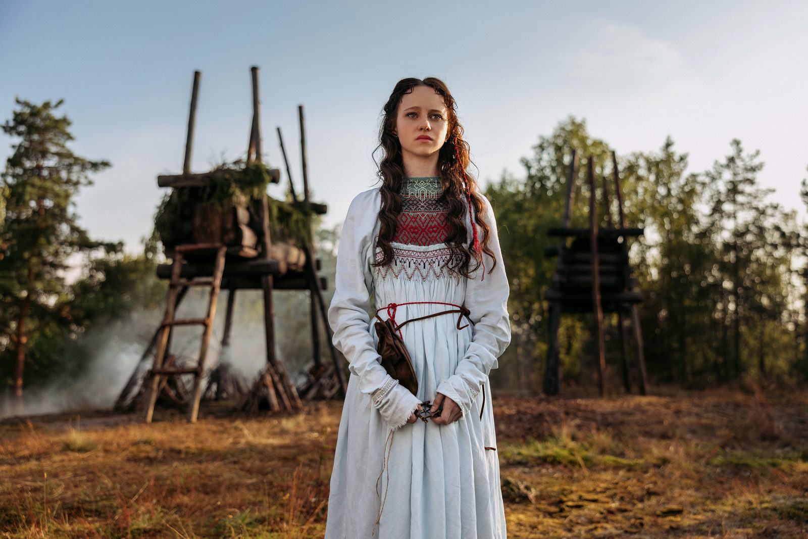 Елена Подкаминская, Юрий Чурсин и Таисья Калинина снялись в темном фэнтези «Очарованные»