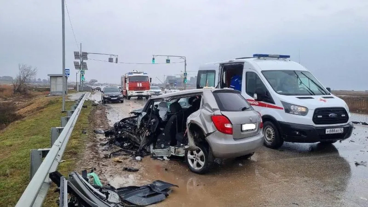 На западе Крыма произошло дорожно-транспортное ...