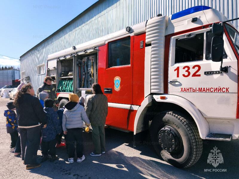 Профилактический визит пожарных в центр социальной помощи «Мир особенного ребёнка»