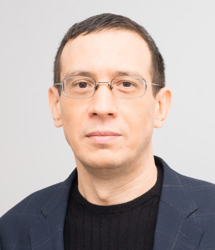 дмитрий изотов