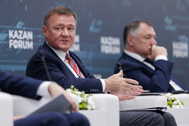 «Если говорить о причинах, то для меня очевидно, что это работа Старовойта в Курской области и хищения, связанные со строительством оборонных сооружений там»