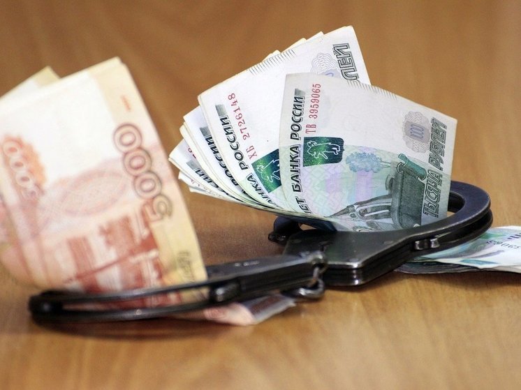 Обманувший пенсионерку полицейский из Башкирии получил 8 млн рублей взятки