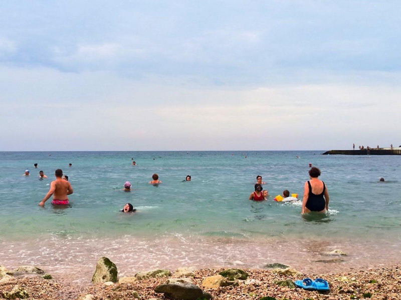 Люди на пляже