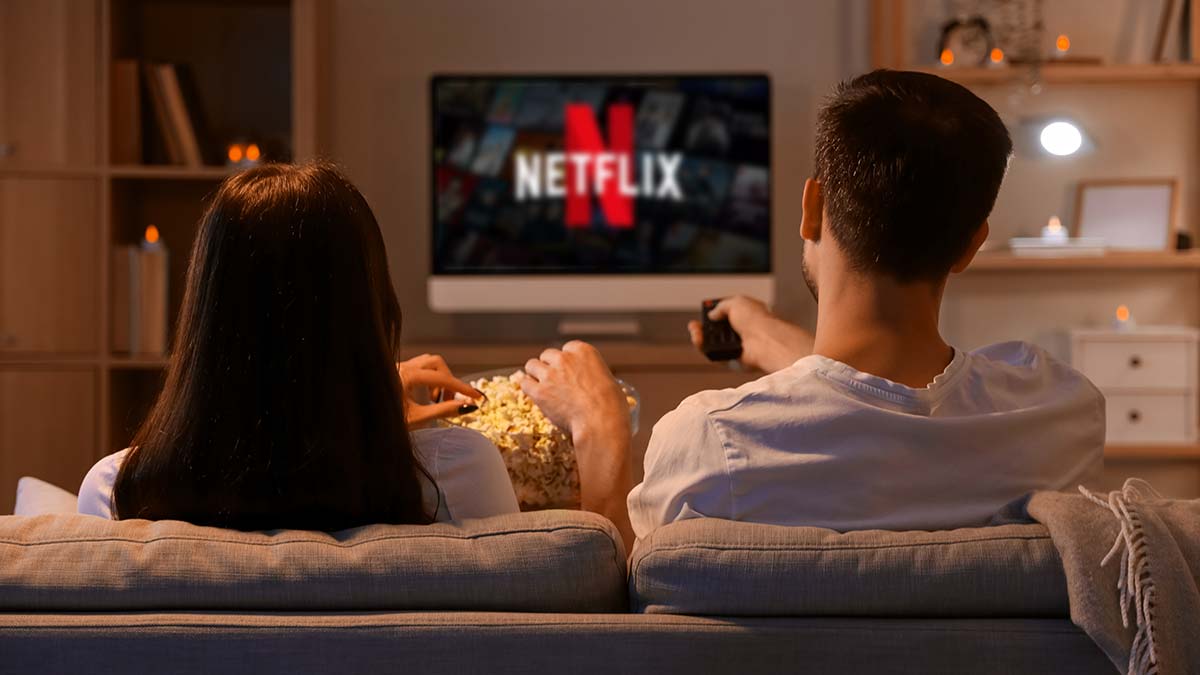 Что смотреть дома в ноябре