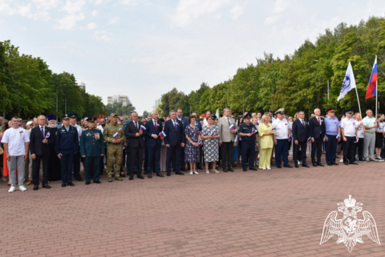 В Управлении Росгвардии по Брянской области прошли мероприятия, приуроченные к Дню Государственного флага Российской Федерации