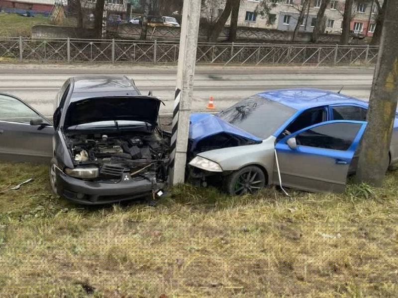 Не уступил дорогу - попал в ДТП