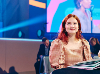 Блогер из Петербурга Эвелина Сайранова стала победительницей премии «Шум»