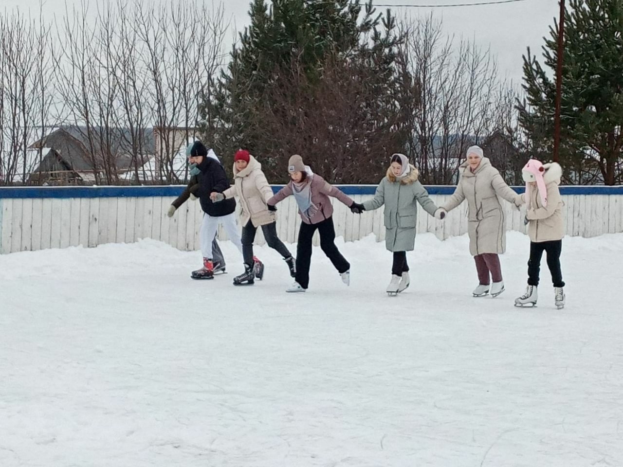 зимние каникулы 2023 для школьников кататься на лыжах. зима в подмосковье 2023. московские каникулы 2023. зимние каникулы. досрочные зимние каникулы 2023 орел.