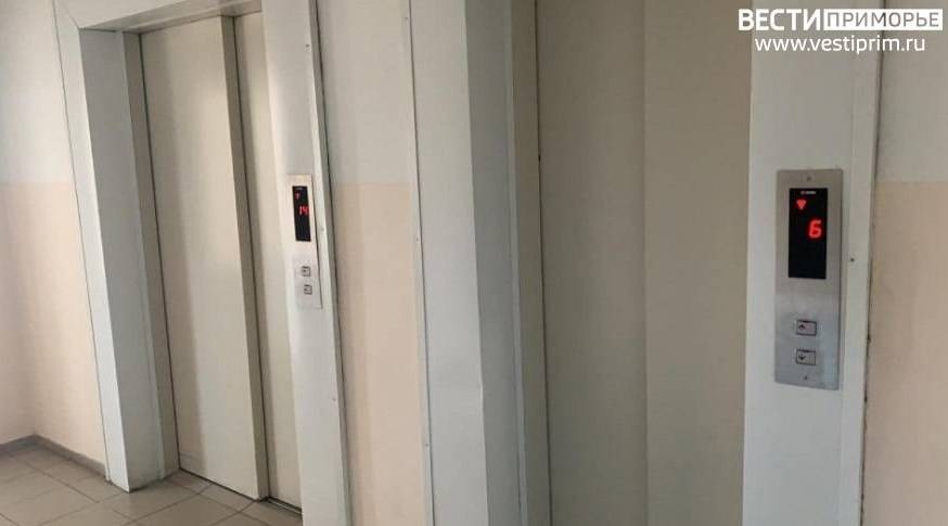 Во Владивостоке стоматолог выбил зубы соседу в лифте