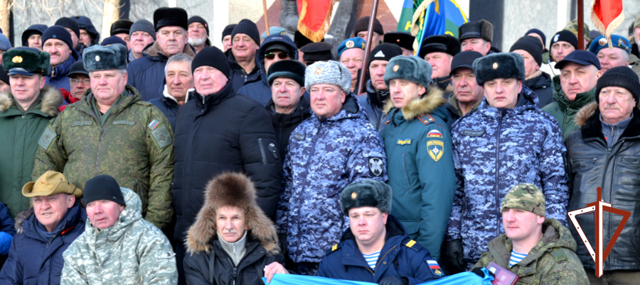 В Зауралье росгвардейцы почтили память воинов-интернационалистов