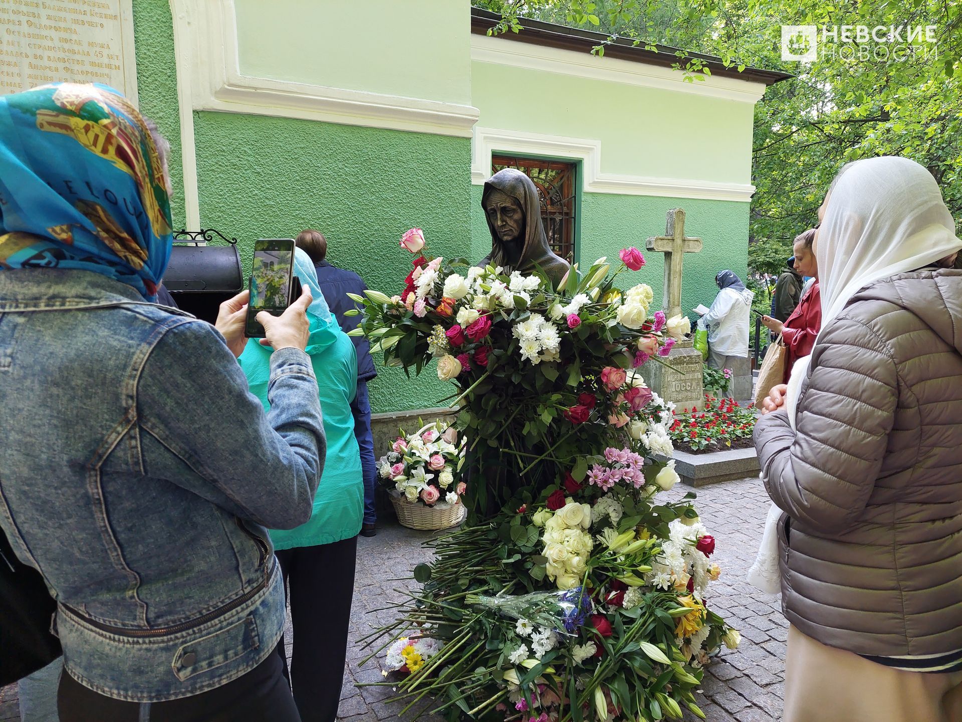 ксения петербургская смоленское кладбище фото