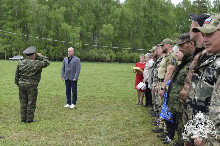 В Каратузском районе сотрудники Росгвардии провели военно-полевые сборы со школьниками