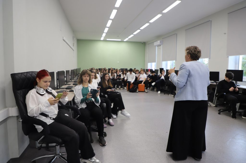 Финансовый колледж №35 стал одной из площадок IX Фестиваля финансовой грамотности и предпринимательской культуры. Фото: страница Финансового колледжа №35 в социальных сетях