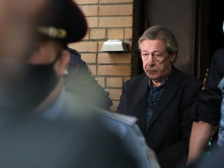 У Ефремова уточнили его "планы пойти танкистом на СВО" | Общество ...
