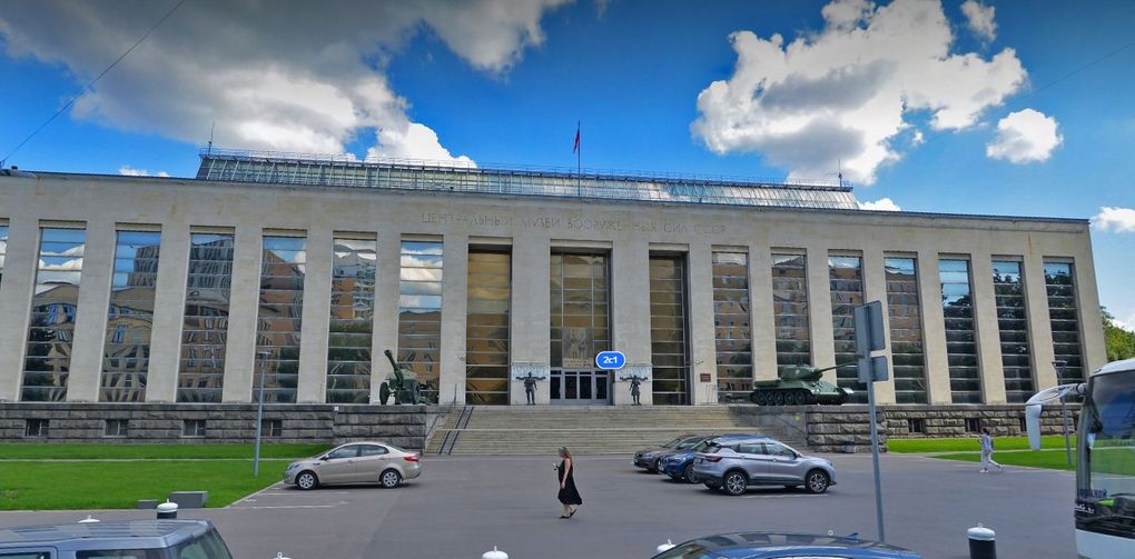 Ижевский завод передал восемь образцов оружия в Центральный музей ВС РФ