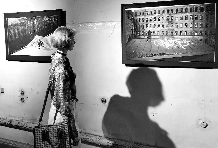 Искусство или нет? В Екатерининском собрании открылась фотовыставка «Спасибо за ничего» | ФОТО АВТОРА