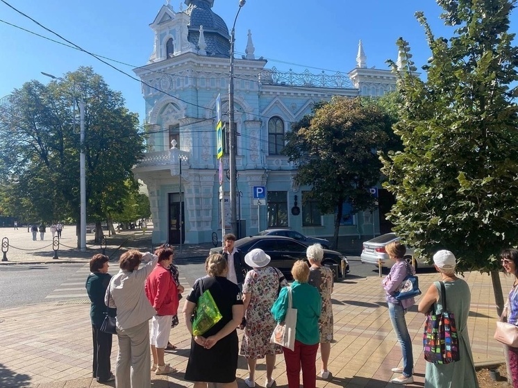 В столице Кубани для активистов провели экскурсию по историческому центру