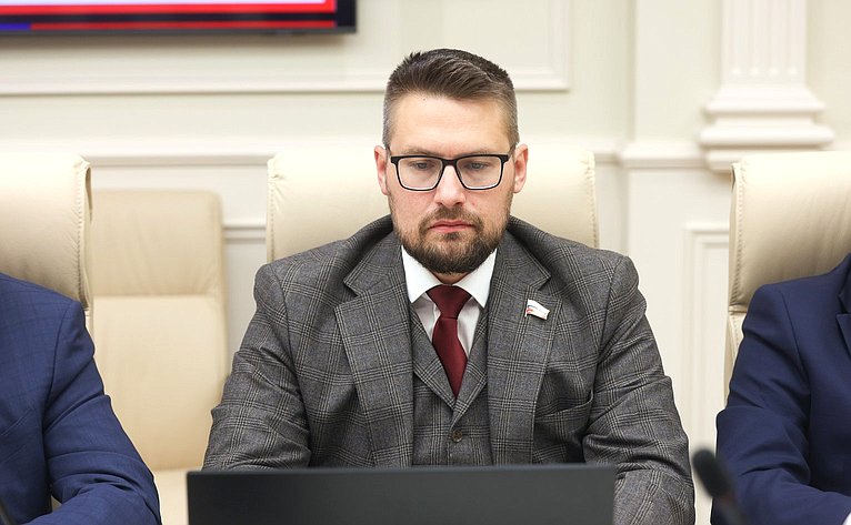 Руслан Смашнев