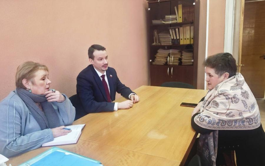 Служба по контракту