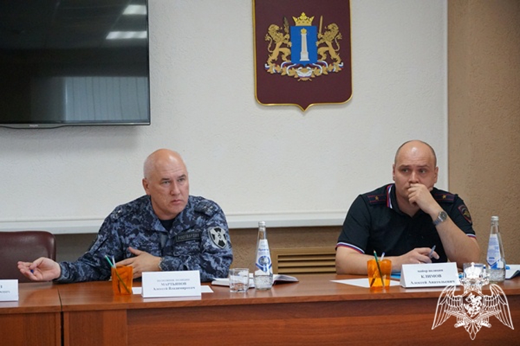 Ульяновские росгвардейцы обсудили с ЧОПами безопасность в День Победы