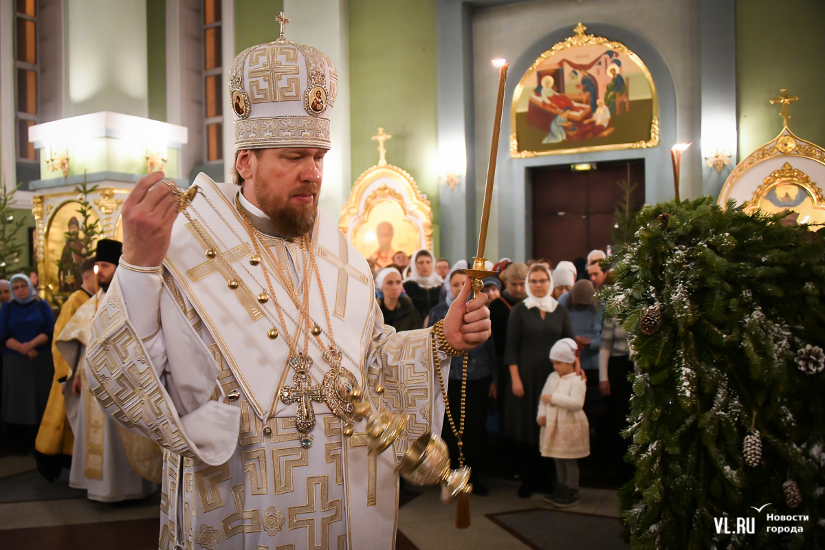 Рождественское богослужение в Кемерово ночная