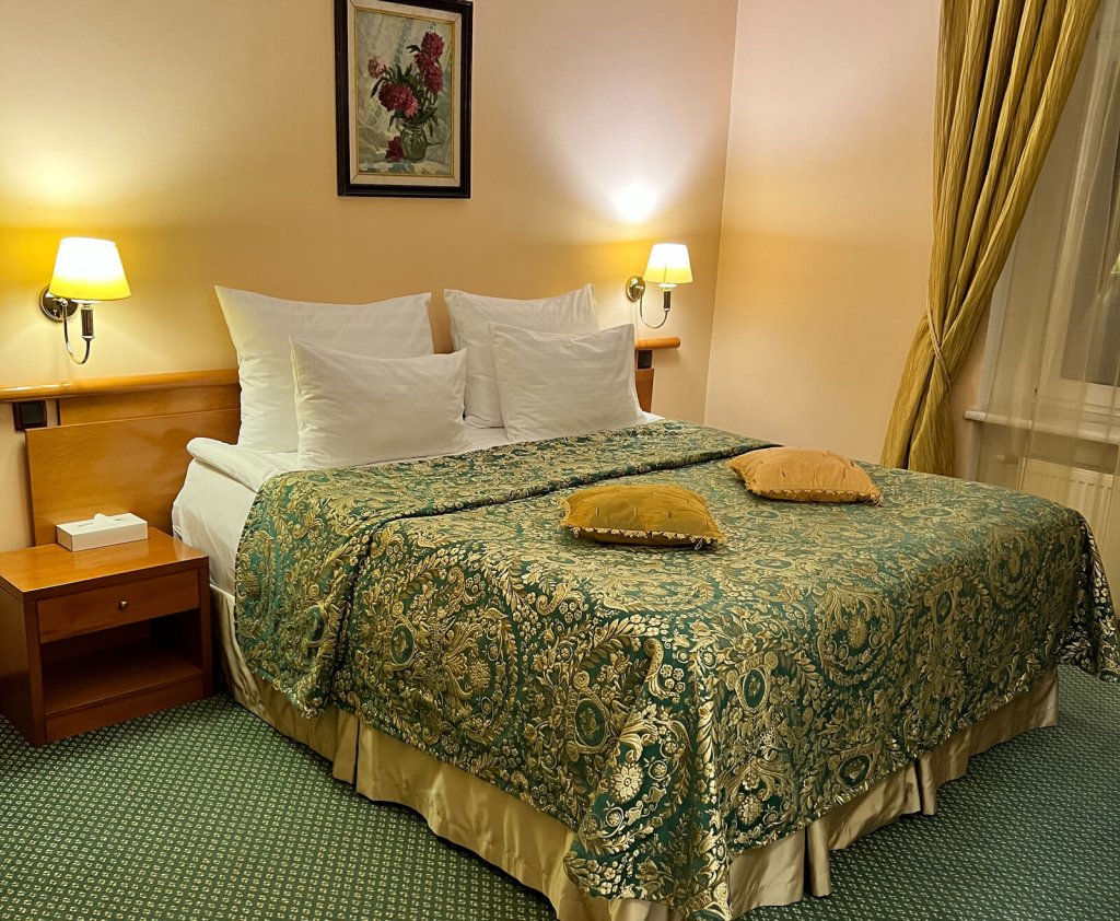 Roomgpt. Hotel images.