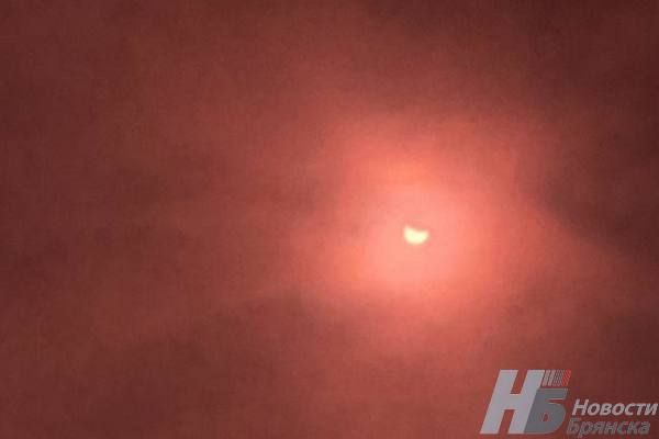 Правда ли что сегодня затмение. Солнечное затмение 2022. Частичное затмение. Правда ли что сегодня затмение. 2022.