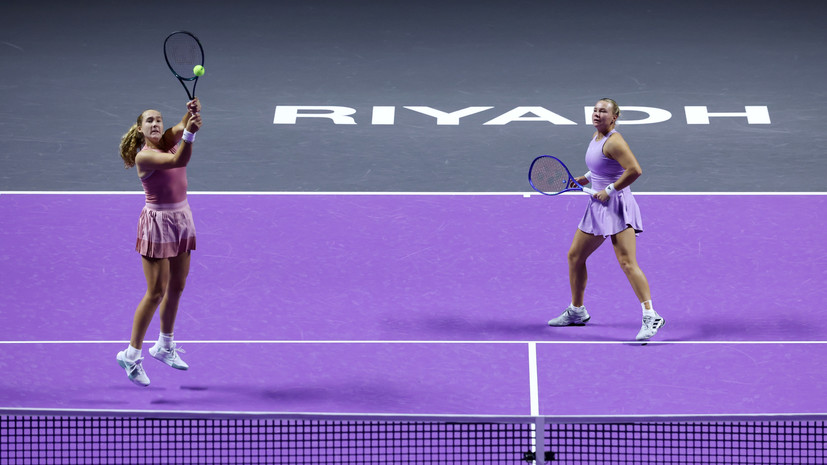 Андреева и Шнайдер проиграли на старте Итогового турнира WTA в парном разряде