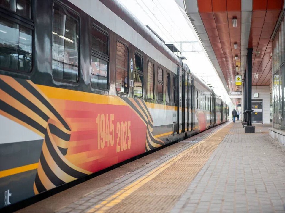 Праздничный поезд, оформленный к 80-летию Победы, будет курсировать в Балашихе