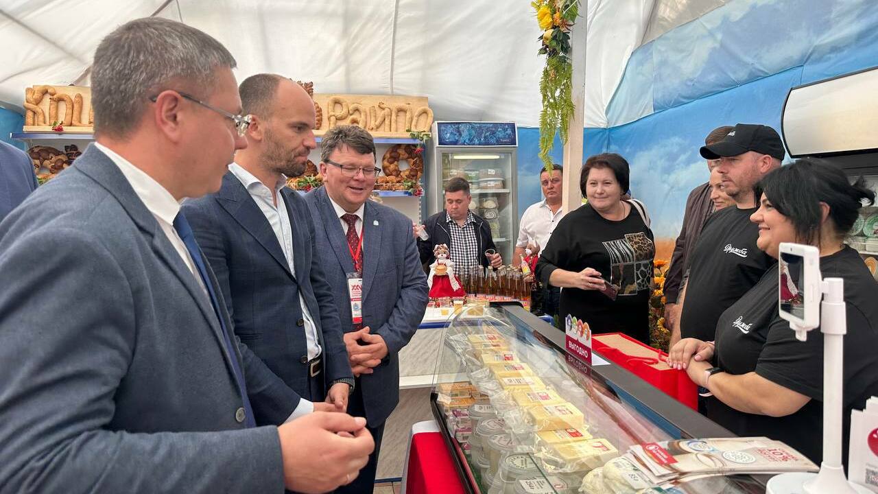 На ней представлены крупнейшие представители аг...
