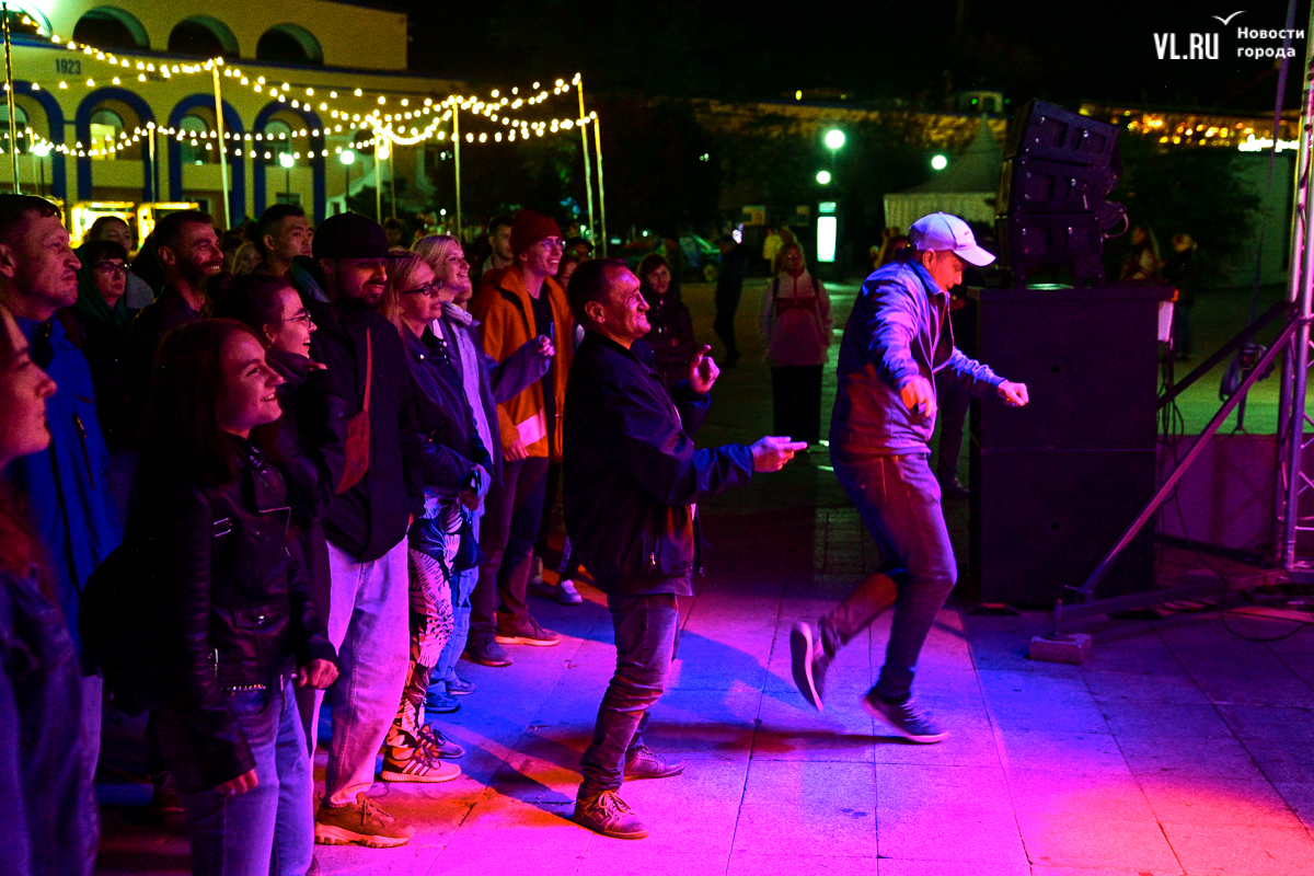 Eloy группа. End of the world party. Фестиваль здесь. Роковой город группа. Здесь и сейчас фестиваль.