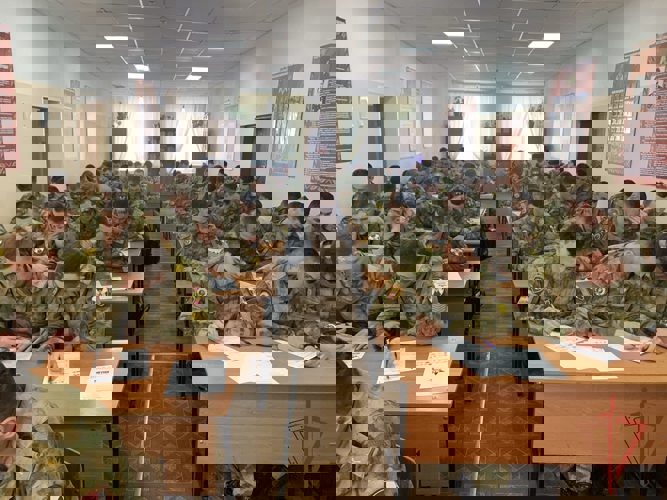 В Новосибирской области военнослужащие и сотрудники Росгвардии приняли участие в патриотической акции «Диктант Победы»