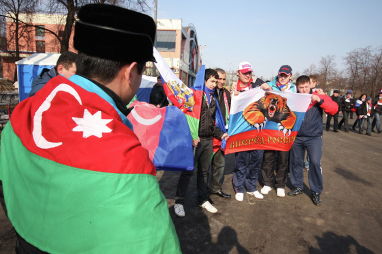 «Традиции позитивной социальной солидарности у русских не очень высоки»