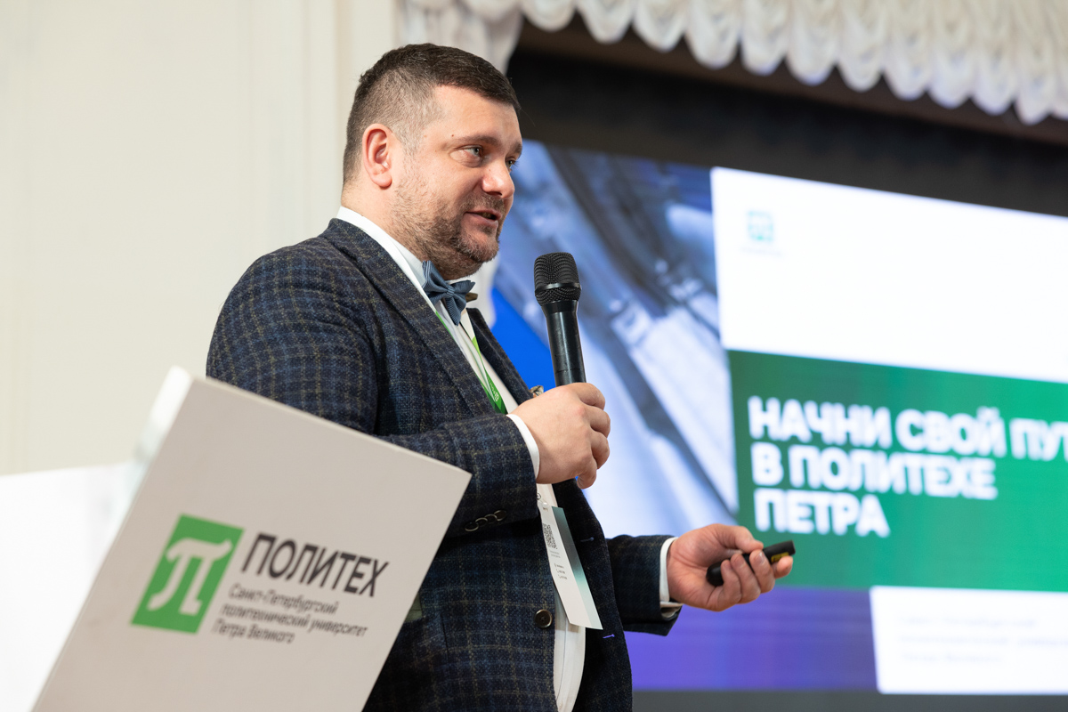 Дмитрий Тихонов 