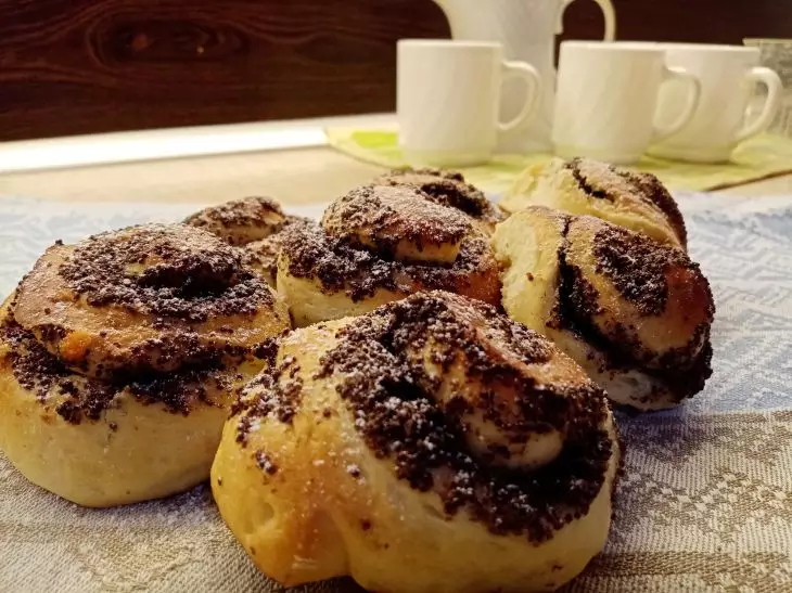 Чем смазать булочки