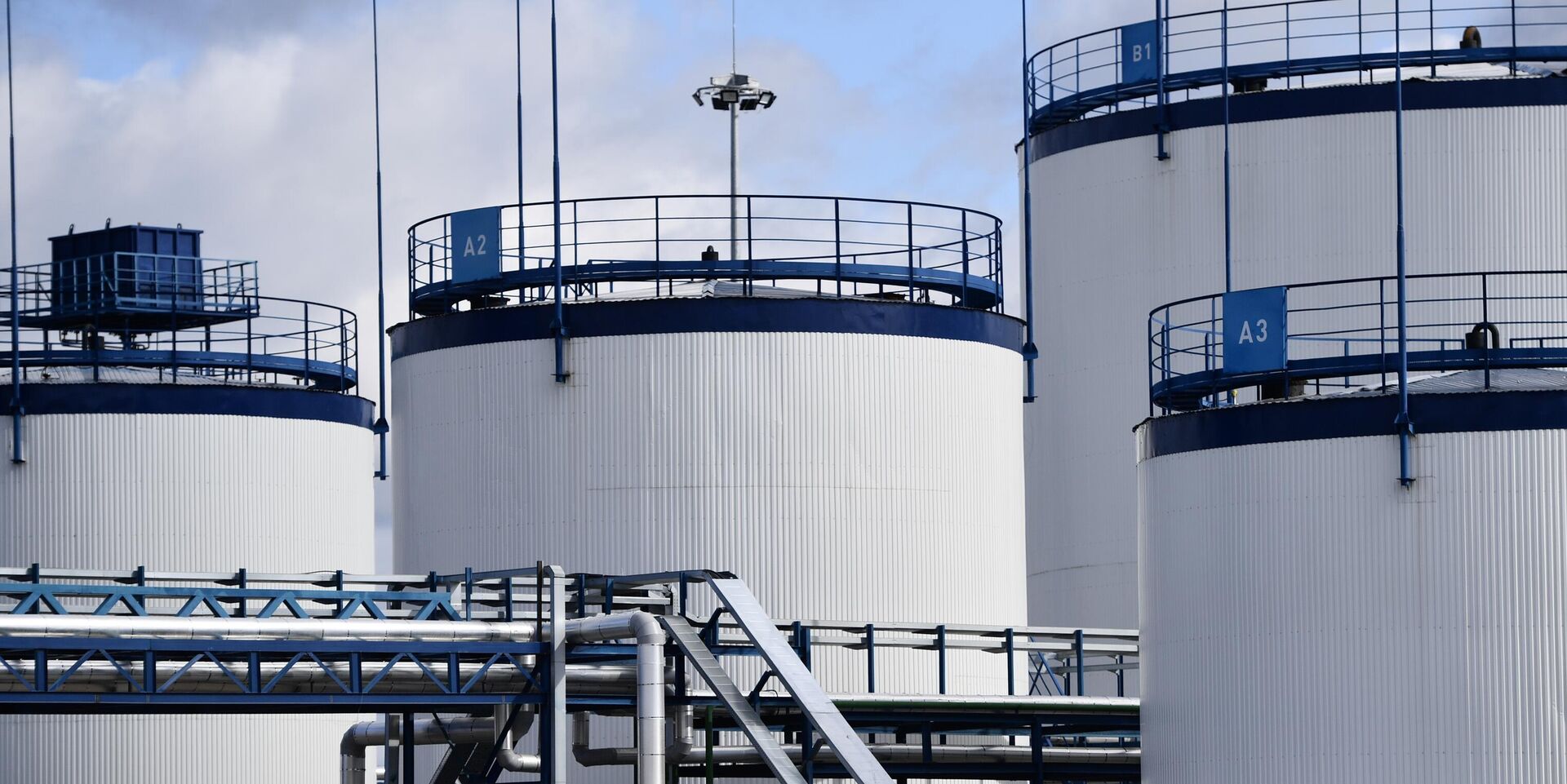 Открытие Уральского битумного терминала в Екатеринбурге - ИноСМИ, 1920, 20.01.2026