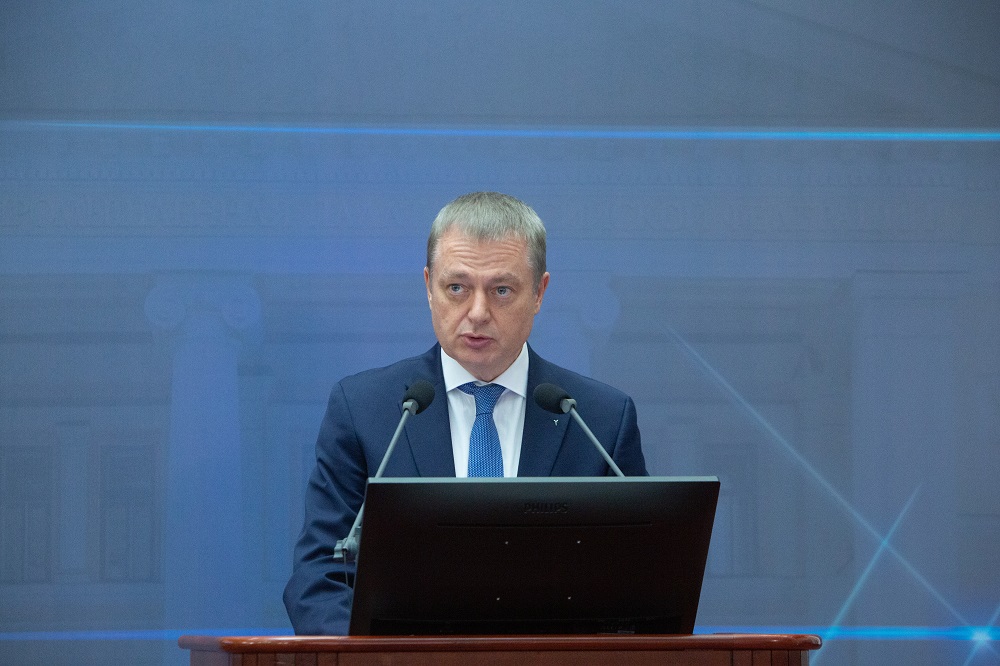 катырин президент тпп. глава торгово-промышленной палаты рф сергей катырин. табакаев сергей промышленная. сергей николаевич катырин политик. президент торгово-промышленной палаты сергей катырин.