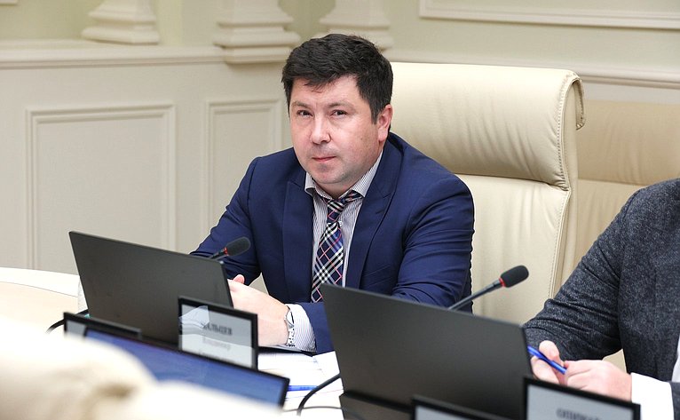 Заседание Комиссии СФ по мониторингу законодательства РФ в сфере государственного контроля (надзора) и муниципального контроля в РФ на тему «Анализ эффективности внедрения в работу контрольных органов индикаторов риска нарушения обязательных требований»